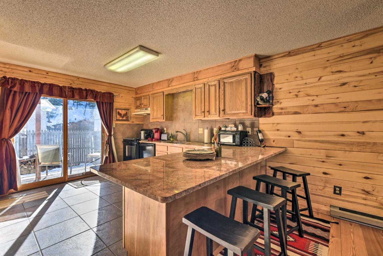 Downtown Red River Retreat With Mtn Views And Yard Εξωτερικό φωτογραφία